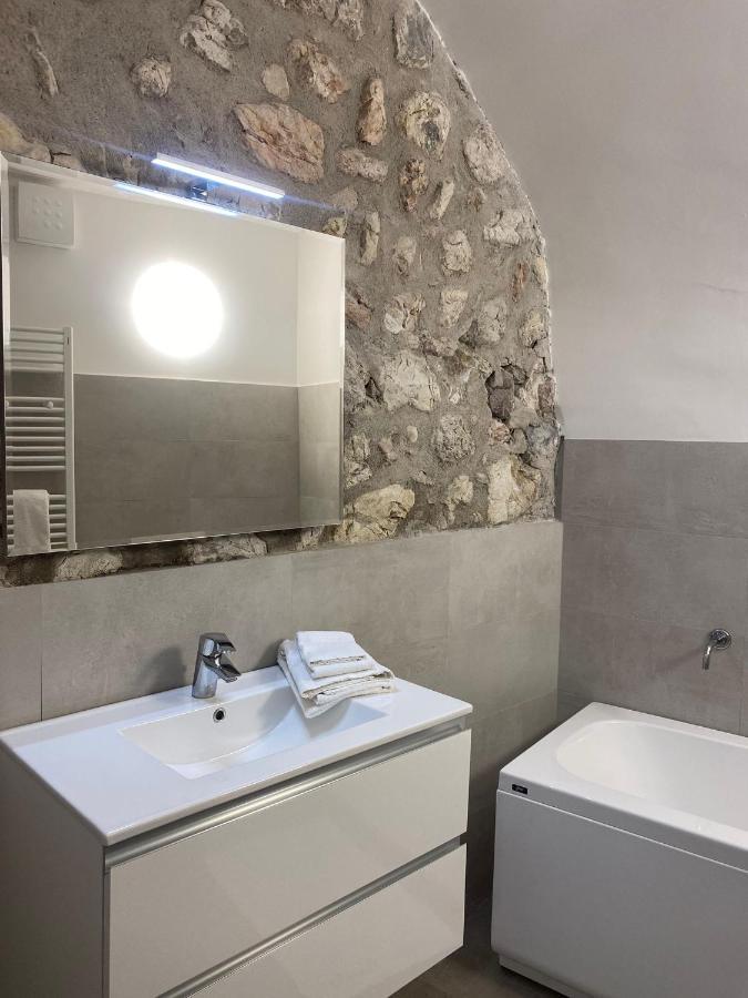Castle Rhythm Inn Арко Екстер'єр фото
